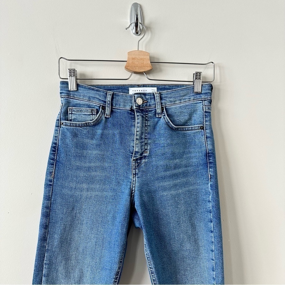 Topshop JAMIE JEANS IN MID BLUE - Picture 4 of 9